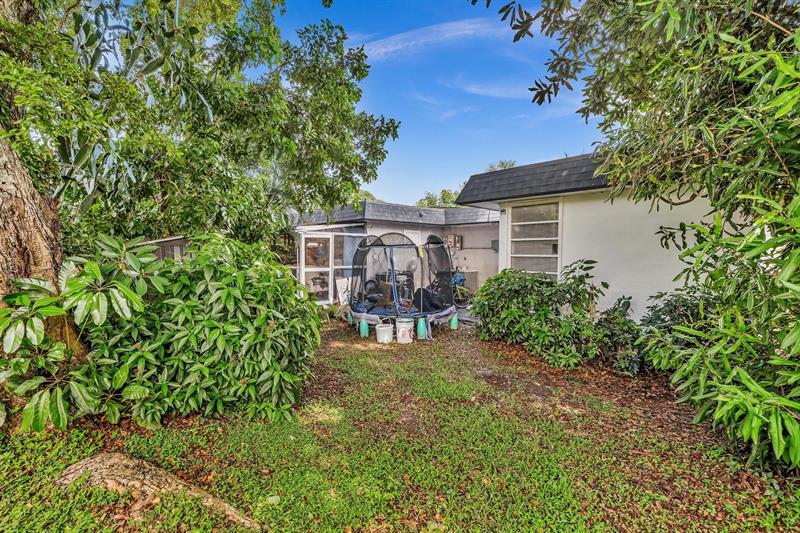 Image 53 of 57 For 6409 72nd Ave