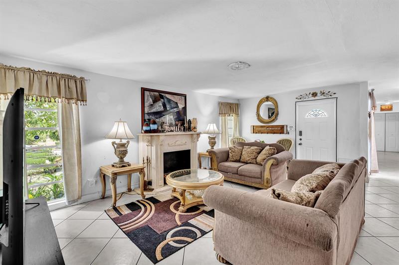 Image 9 of 57 For 6409 72nd Ave