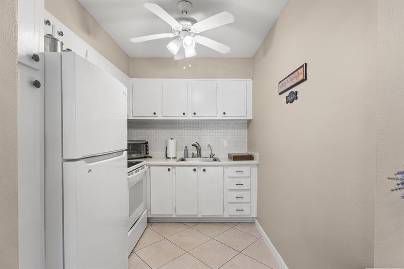 Image 13 of 30 For 2160 56th Ct  102