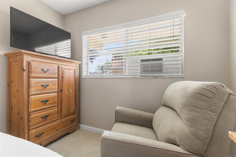Image 25 of 30 For 2160 56th Ct  102
