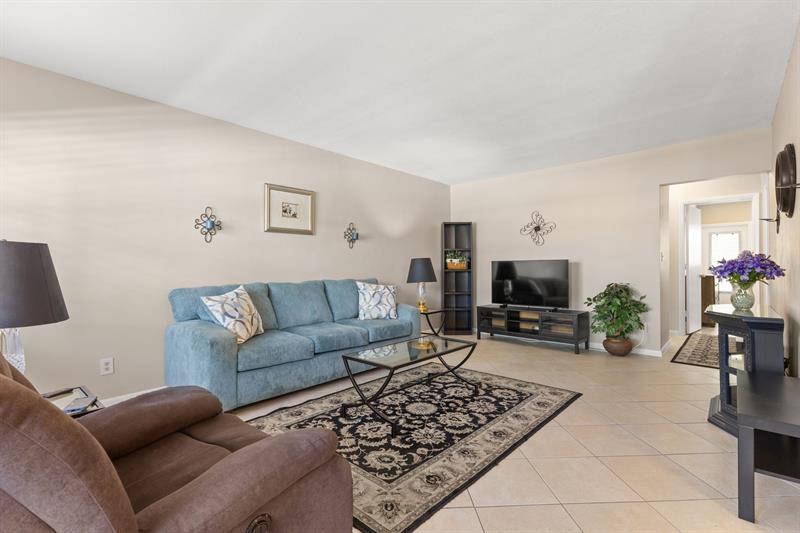 Image 6 of 30 For 2160 56th Ct  102