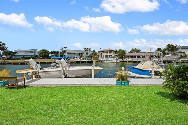 Image 11 of 15 For 3 Sabal Island Dr