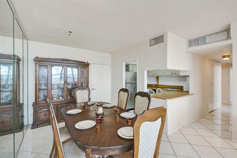Image 15 of 93 For 7441 Wayne Ave  10c
