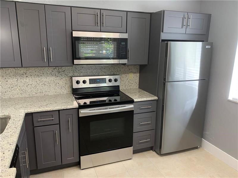 Image 14 of 64 For 755 92nd Ave