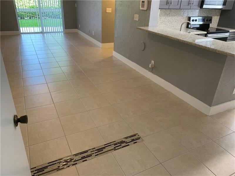 Image 26 of 64 For 755 92nd Ave