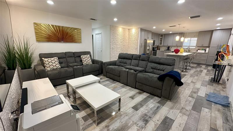 Details for 4751 10  , Oakland Park, FL 33334