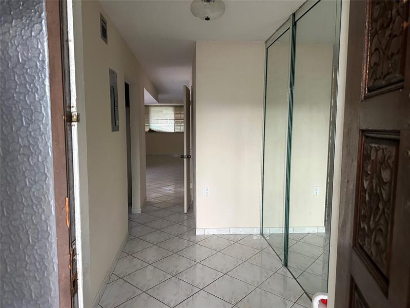 Image 4 of 14 For 4281 10th Ct