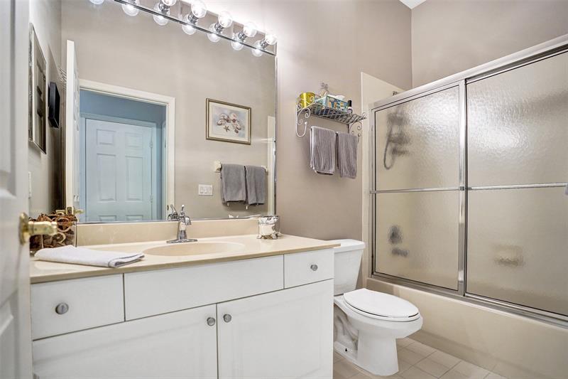 Image 28 of 48 For 7992 Rockford Rd