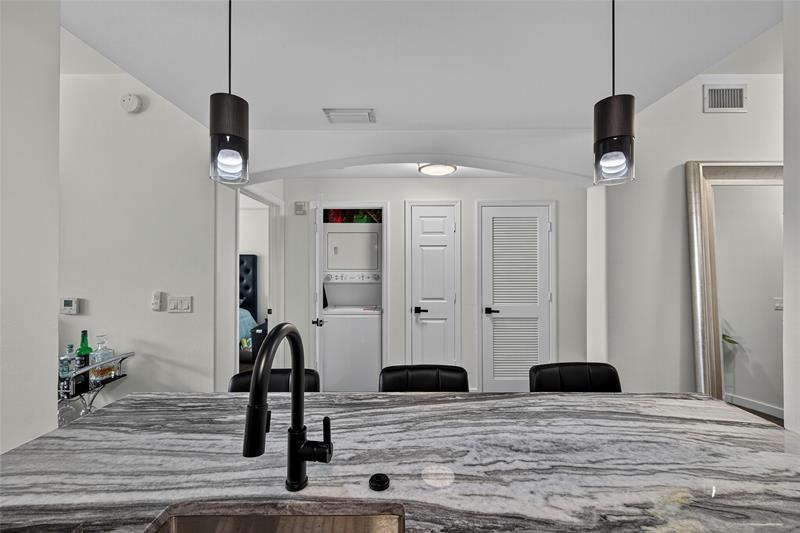 Image 11 of 42 For 533 3rd Ave  516