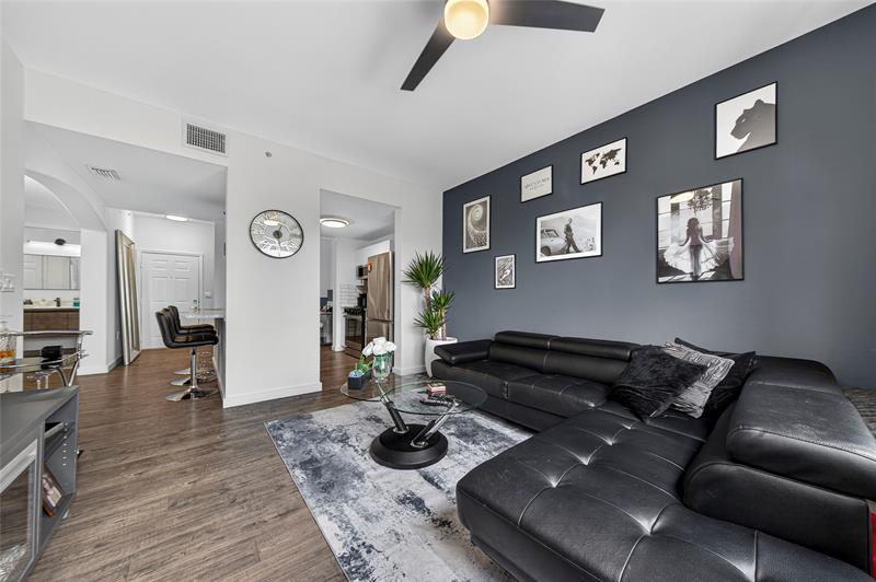 Image 18 of 42 For 533 3rd Ave  516