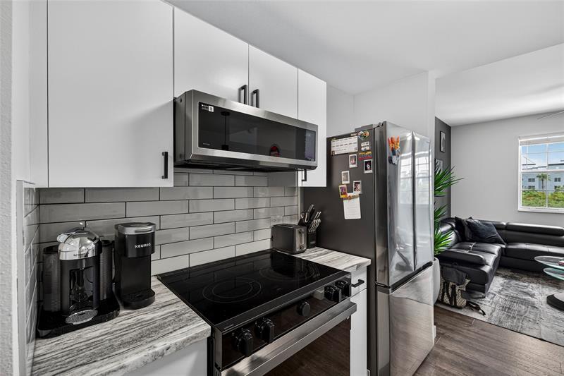 Image 3 of 42 For 533 3rd Ave  516