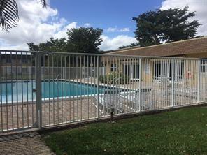 Image 5 of 34 For 5140 40th Ave  23c