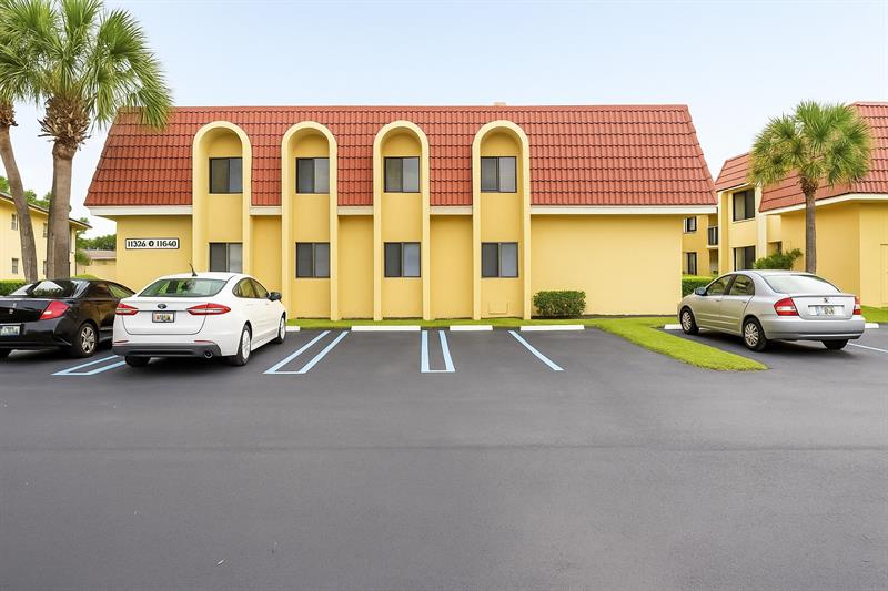 Image 4 of 19 For 11340 Royal Palm Blvd  11340