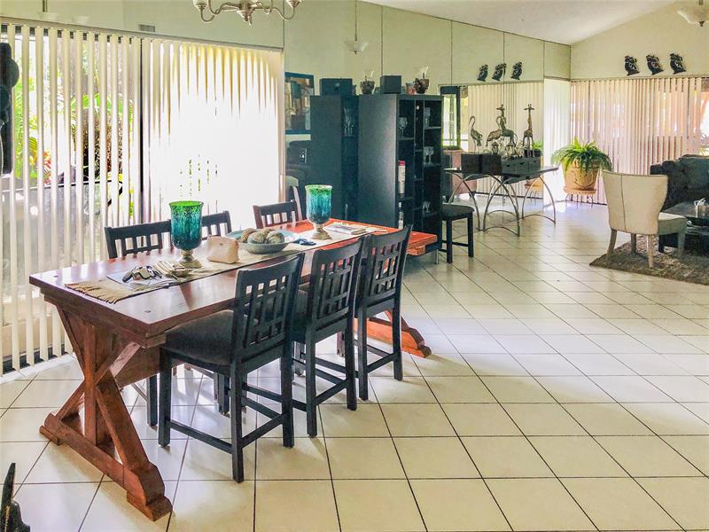 Image 10 of 47 For 5614 Hammock Ln  113