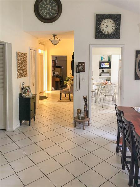 Image 11 of 47 For 5614 Hammock Ln  113