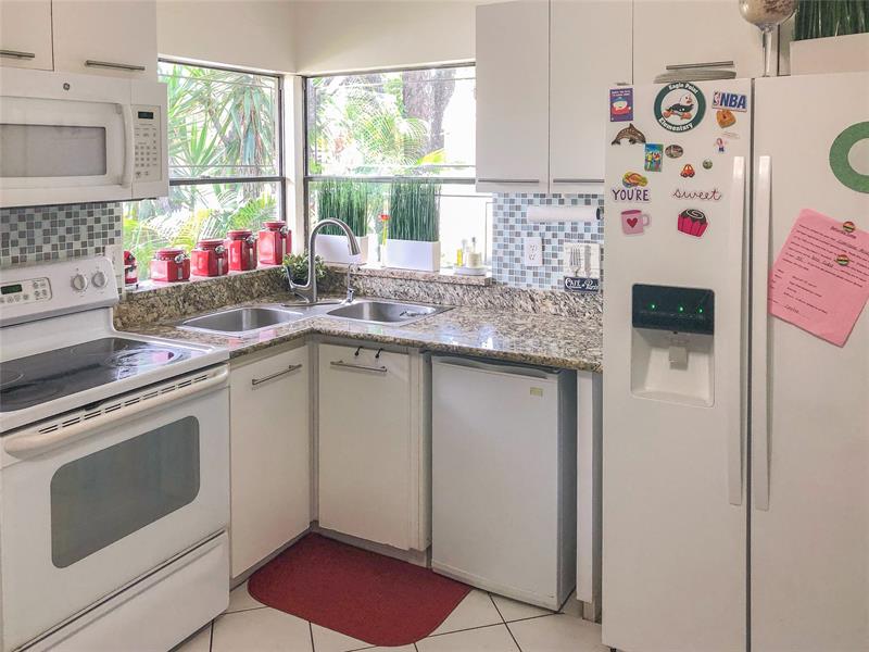 Image 12 of 47 For 5614 Hammock Ln  113