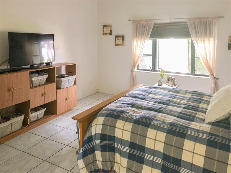 Image 17 of 47 For 5614 Hammock Ln  113