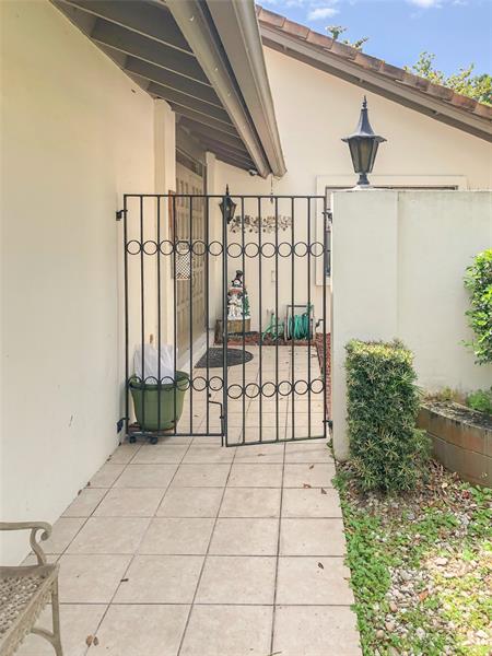 Image 22 of 47 For 5614 Hammock Ln  113