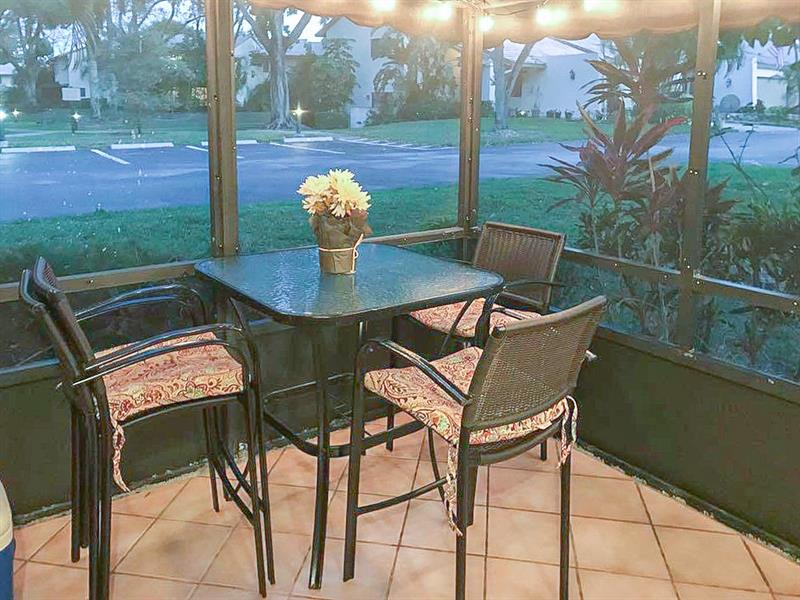 Image 6 of 47 For 5614 Hammock Ln  113