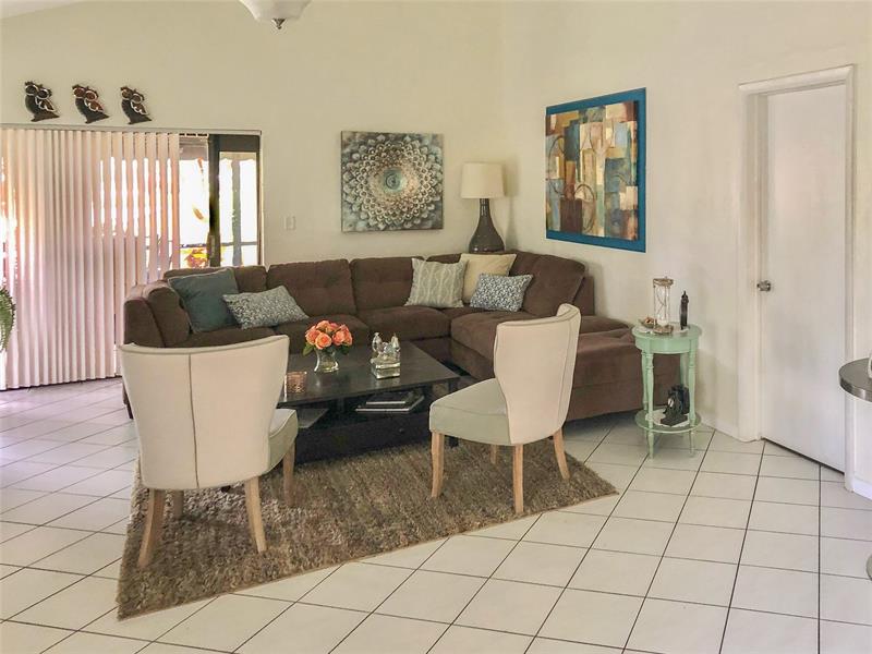 Image 9 of 47 For 5614 Hammock Ln  113