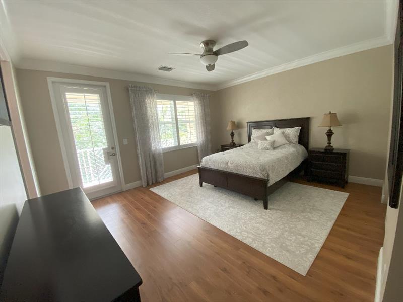 Image 22 of 43 For 4115 Darlington St