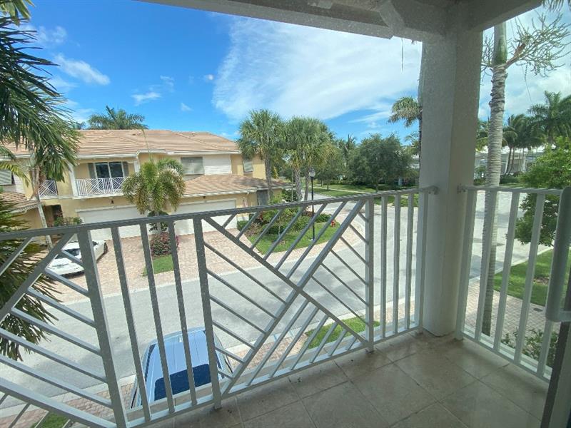 Image 34 of 43 For 4115 Darlington St