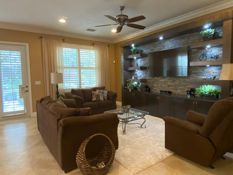 Image 7 of 43 For 4115 Darlington St