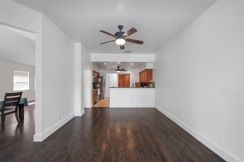 Image 14 of 58 For 2687 Oak Park Cir