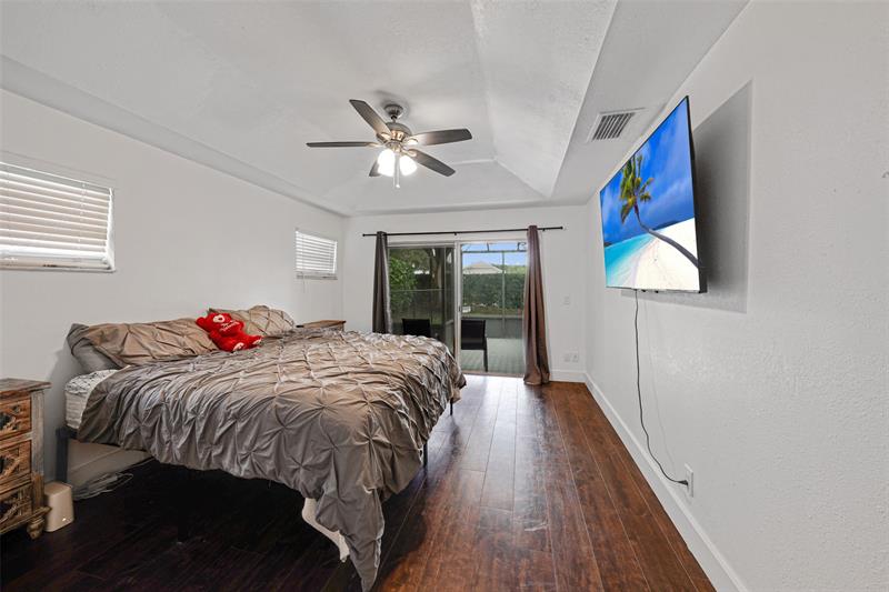 Image 25 of 58 For 2687 Oak Park Cir