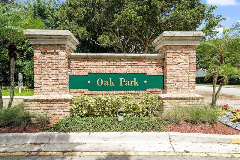 Image 43 of 58 For 2687 Oak Park Cir