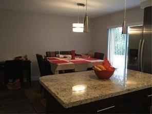 Image 5 of 9 For 206 Wimbledon Lake Dr  206