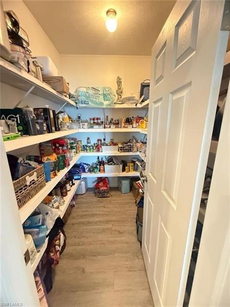 Image 20 of 32 For 4835 Riverside Dr