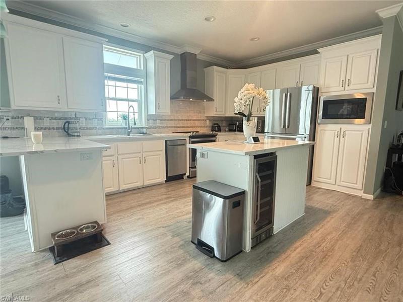 Image 21 of 32 For 4835 Riverside Dr