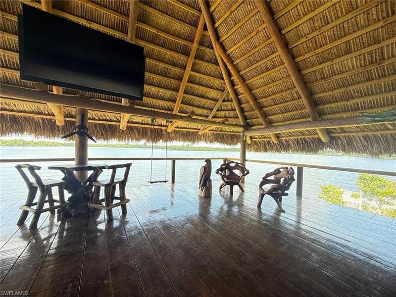 Image 27 of 32 For 4835 Riverside Dr