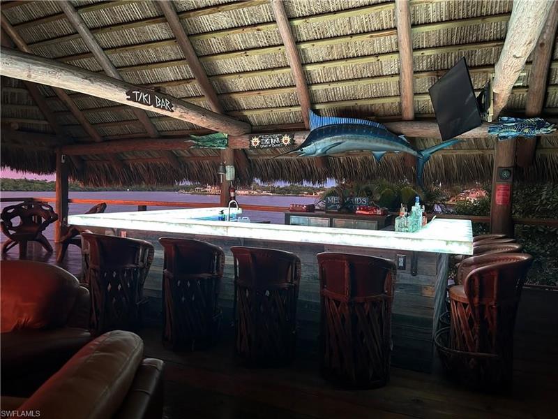 Image 28 of 32 For 4835 Riverside Dr