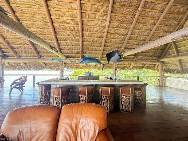 Image 30 of 32 For 4835 Riverside Dr