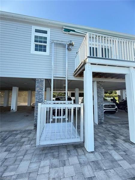 Image 6 of 32 For 4835 Riverside Dr