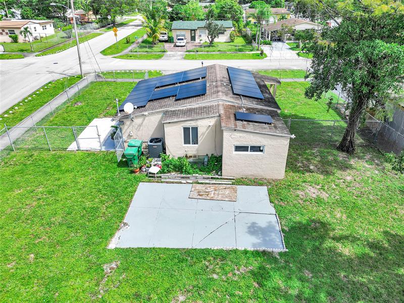 Image 29 of 39 For 891 34th Ter