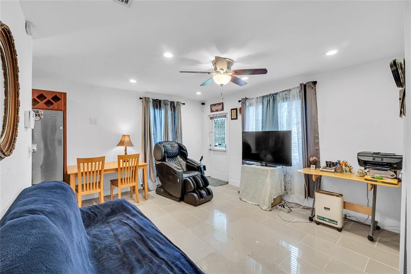 Image 8 of 39 For 891 34th Ter