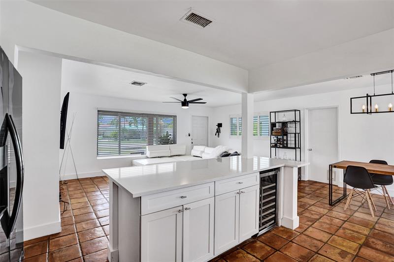 Image 15 of 52 For 2136 3rd Way
