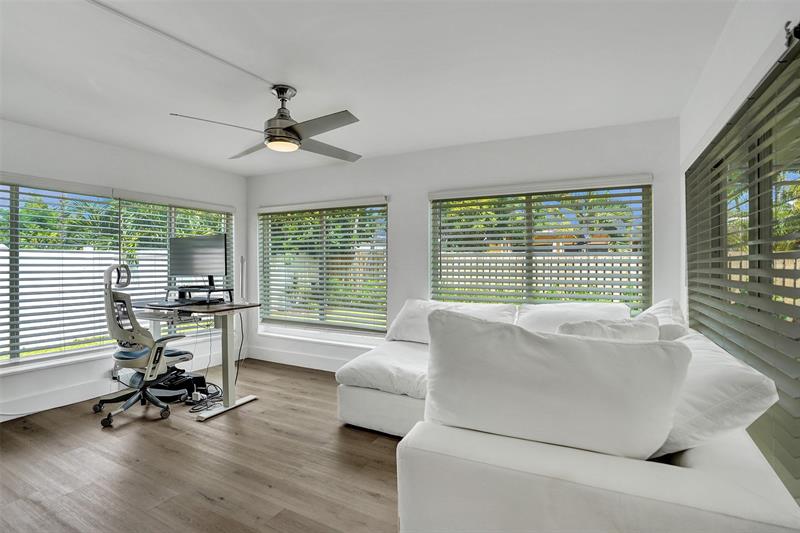 Image 20 of 52 For 2136 3rd Way