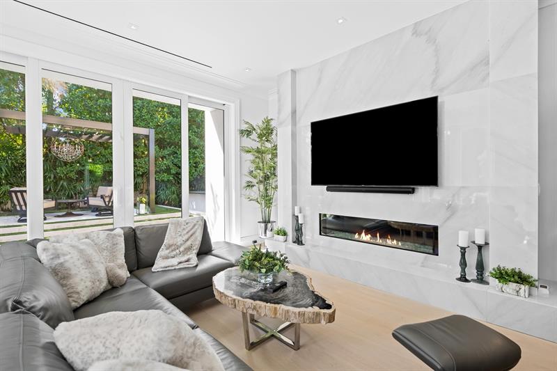 Image 12 of 44 For 150 Kings Rd