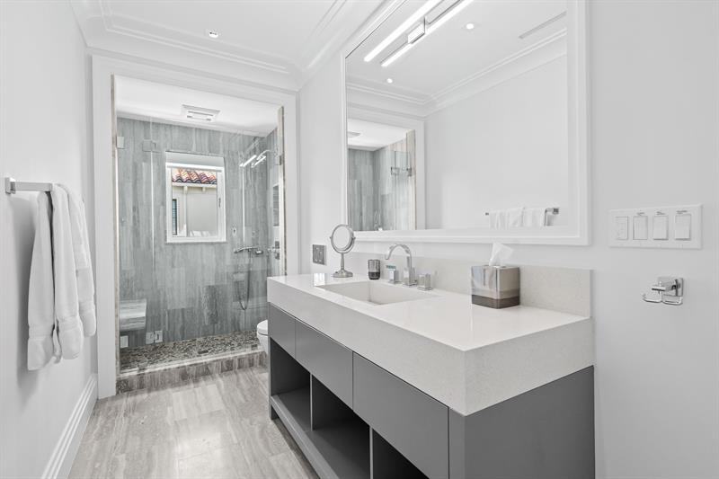 Image 28 of 44 For 150 Kings Rd