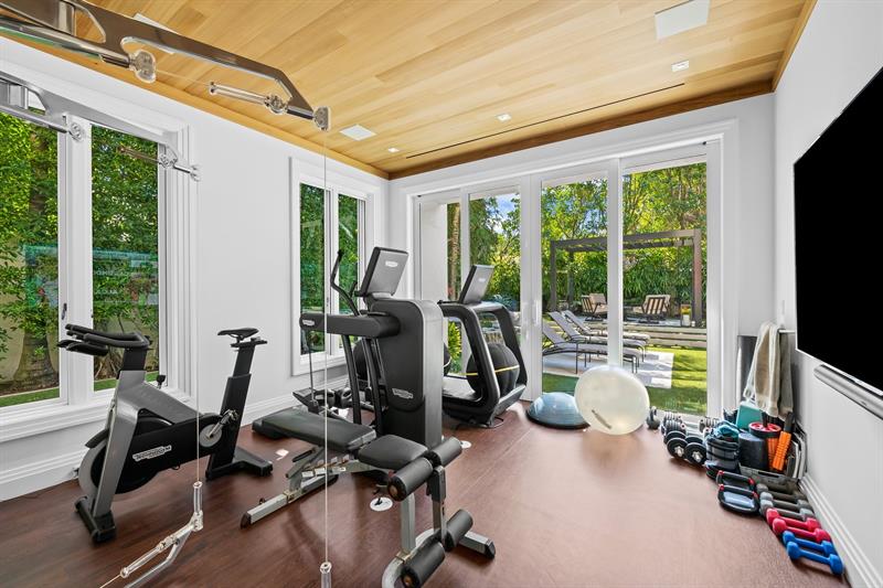 Image 34 of 44 For 150 Kings Rd