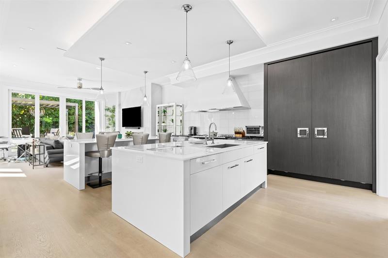 Image 7 of 44 For 150 Kings Rd