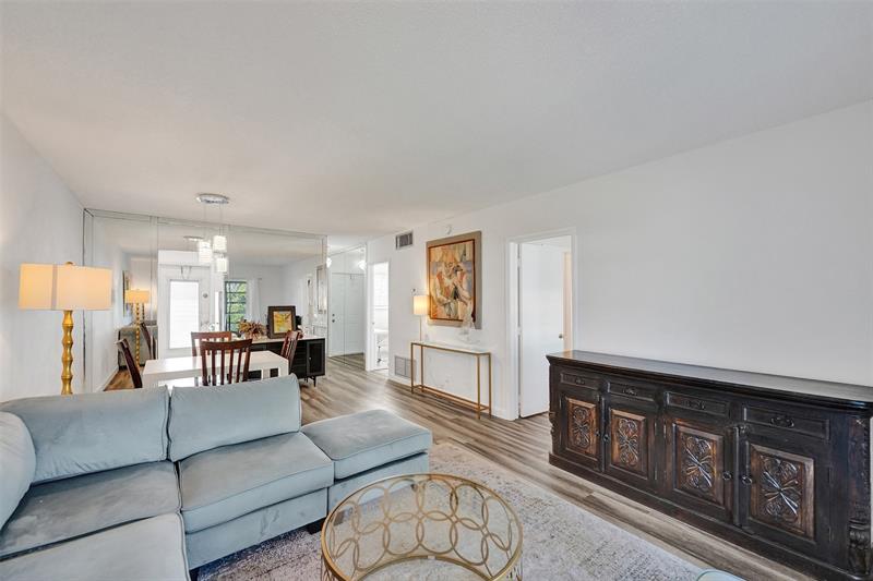 Image 31 of 68 For 2751 Golf Blvd  2019