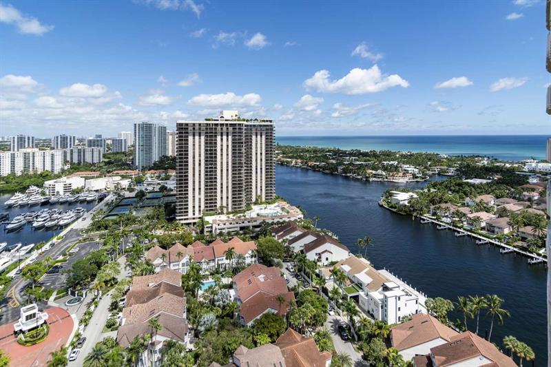 Details for 19355 Turnberry Way  24c, Miami, FL 33180