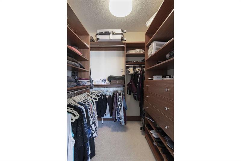 Image 18 of 22 For 19355 Turnberry Way  24c