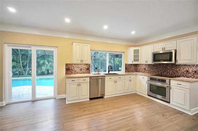 Image 3 of 25 For 7501 Red Bay Place