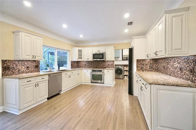 Image 6 of 25 For 7501 Red Bay Place